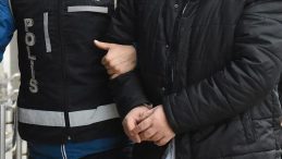 1 Mayıs Öncesi İzmir’de Gözaltılar Gerçekleşti