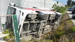 Antalya’da Tur Midibüsü Devrildi: 18’i Turist 19 Kişi Yaralandı