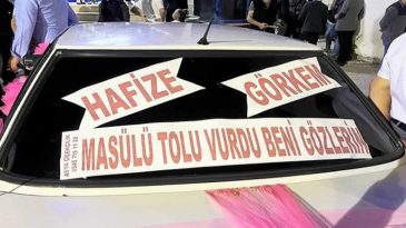 Antalyalı Çiftçiden Dikkat Çeken Gelin Arabası Mesajı: ‘Masülü Tolu Vurdu Beni Gözlerin’