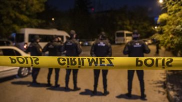 Av Tüfeğiyle Hayatını Kaybetti