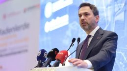 Bakan Bayraktar’dan Avrupa’daki Elektrik Kesintisi Yorumu: Allah’tan Biz En Uçtayız