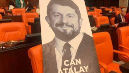 Can Atalay: İki cesur kadın milletvekili boyun eğmedi
