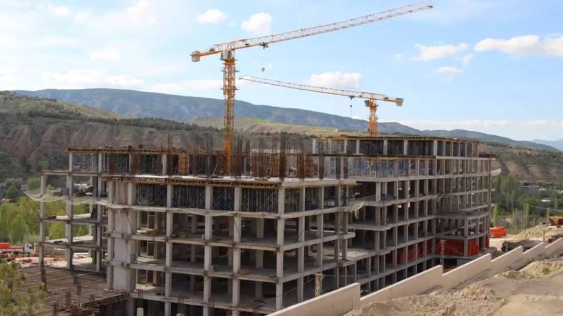 Çankırı’da Vinçten Düşen İşçi Hayatını Kaybetti
