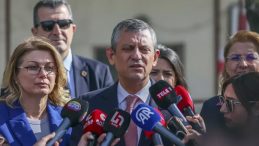 CHP Lideri Özgür Özel, Esila Ayık’ı Ziyaret Etti: “Diktatörlük” Diyeceğiz
