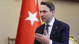 Enerji Bakanı’ndan Elektrik Kesintisi Açıklaması