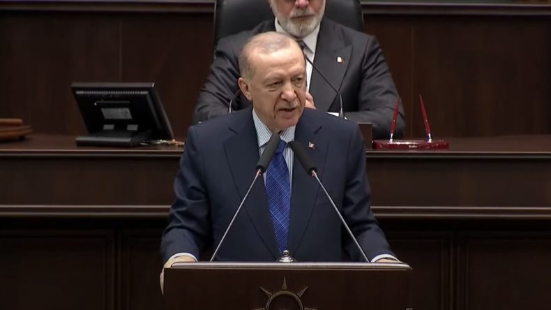 Erdoğan’dan Özel’e: Nefesi 2028’e kadar yetecek mi?