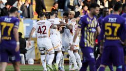 Galatasaray Eyüpspor’u Farklı Geçti: Fenerbahçe’ye Fırsat Tanımadı