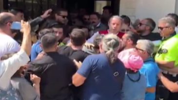 Gerenlik Koyu’ndaki Yapılaşma İhalesini Halk Kazandı