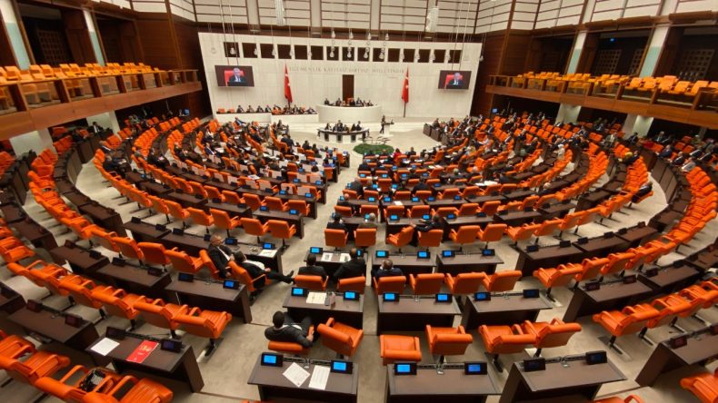 Günde Ortalama 370 Kişi Ruhsatsız Silahla Yakalanıyor