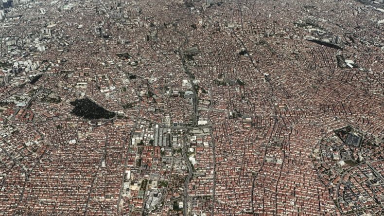 Hasarlı Bina Sayısı Bir Günde 600 Arttı