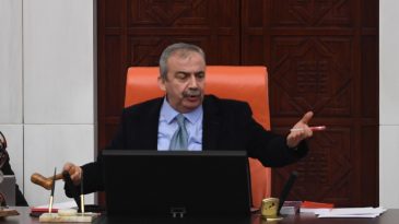 Hastaneden Açıklama: Sırrı Süreyya Önder’in Hayati Tehlikesi Artıyor