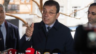 İmamoğlu, Gerçekleştirdiği İcraatları Sıraladı: “Demokrasiye ve Millî İradeye Saygı Gösterin”