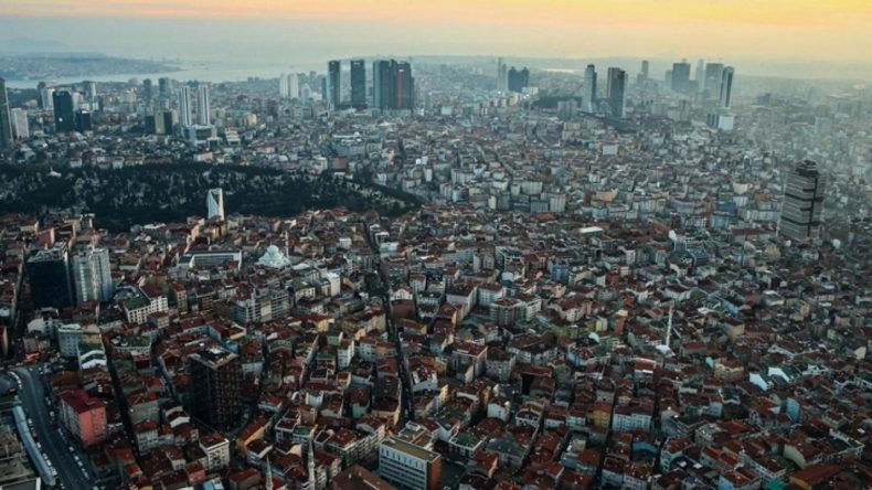 İstanbul’da Deprem Sonrası İhbar Yağdı: Hasarlı Binaların Sayısı Ortaya Çıktı