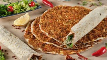 Lahmacun 2200 TL’den Satılmaya Başlandı: Belediye Başkanı Açıklama Yaptı