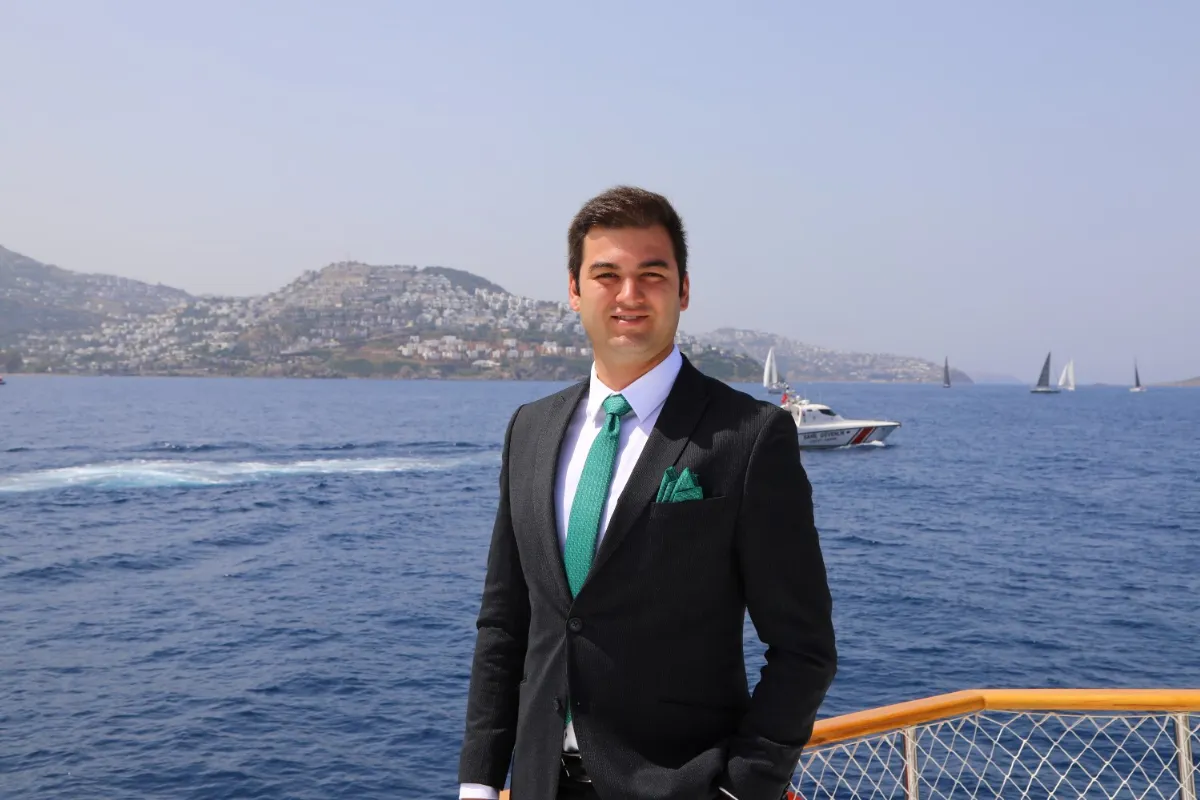 Belediye Başkanı Tamer Mandalinci