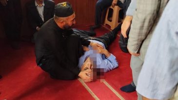 Mardin Kızıltepe’de Bir Kişi Namaz Kılarken Bıçaklandı