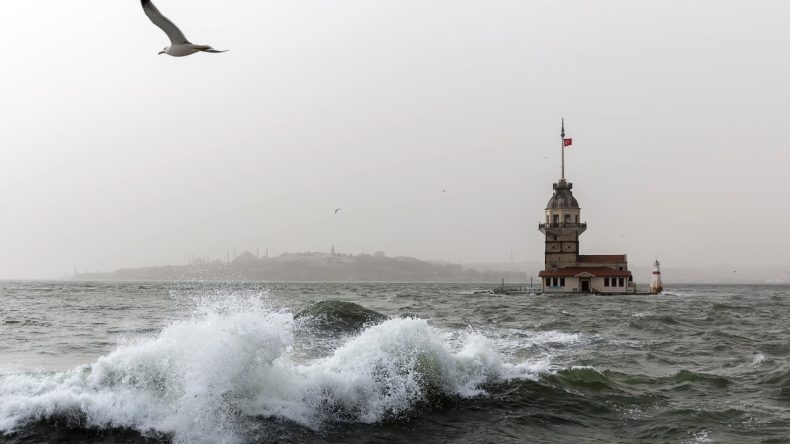 Meteoroloji’den İstanbul İçin Uyarı: Tarih Güncellendi, Günlerce Sürecek