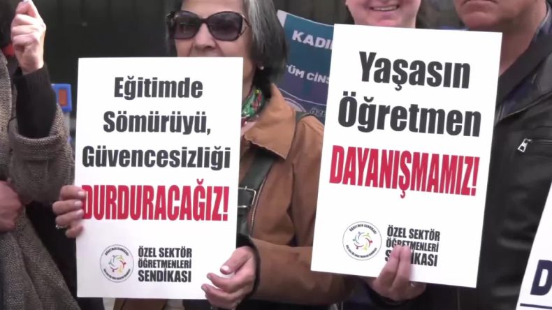 Öğretmenlerin Tatilde Çalıştırılmasına Karşı Protesto
