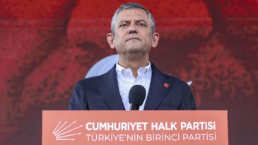 Özgür Özel: Bahçeli ile demokrasi safında yeniden buluşmayı arzu ederiz