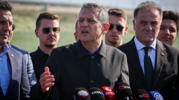 Özgür Özel mahkeme salonundaki gerilimi anlattı: Avukat özür dilemiş, kabul etmiyorum