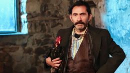 Peker Açıkalın’dan Endişelendiren Hastane Paylaşımı!