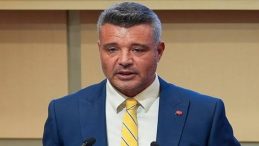 Sadettin Saran dev anlaşmayı imzaladı