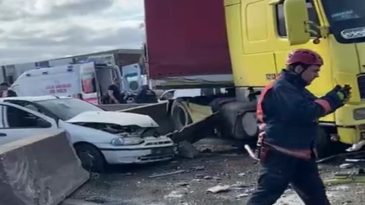 Sakarya’da Trafik Kazası Yürekleri Ağza Getirdi
