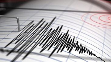Simav’da Deprem Panik Yaratıyor