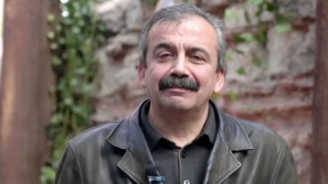 Sırrı Süreyya Önder’in Sağlık Durumu Hakkında Açıklama: Hayati Tehlike Artarak Devam Ediyor