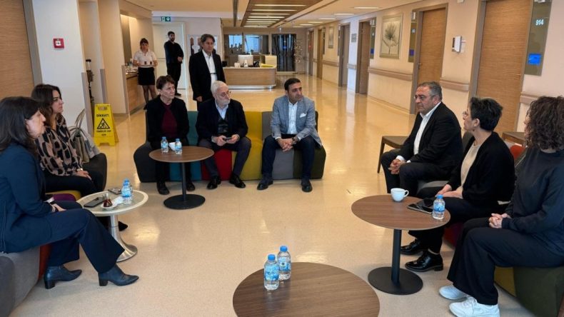 Tanrıkulu’ndan Sırrı Süreyya Önder’e ziyaret: Maalesef durumu stabil ve kritik