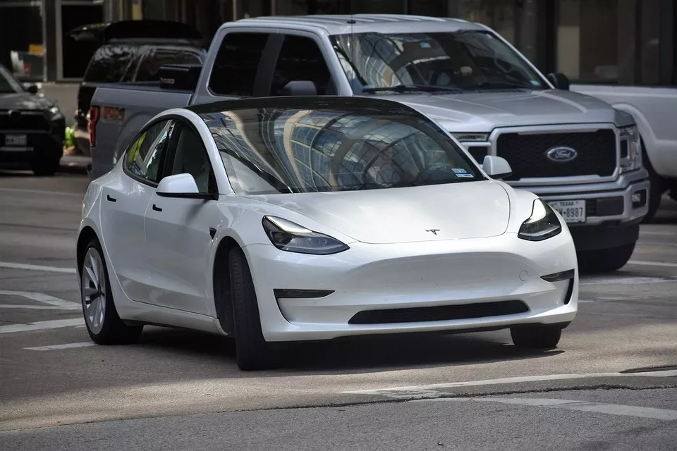 Tesla Otopilot İstatistikleri