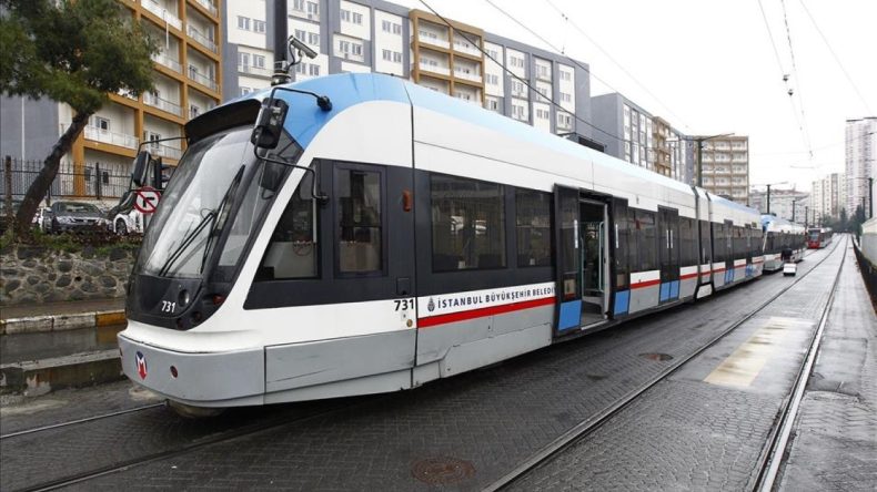 Tramvayın Çarptığı Kadın Hayatını Kaybetti