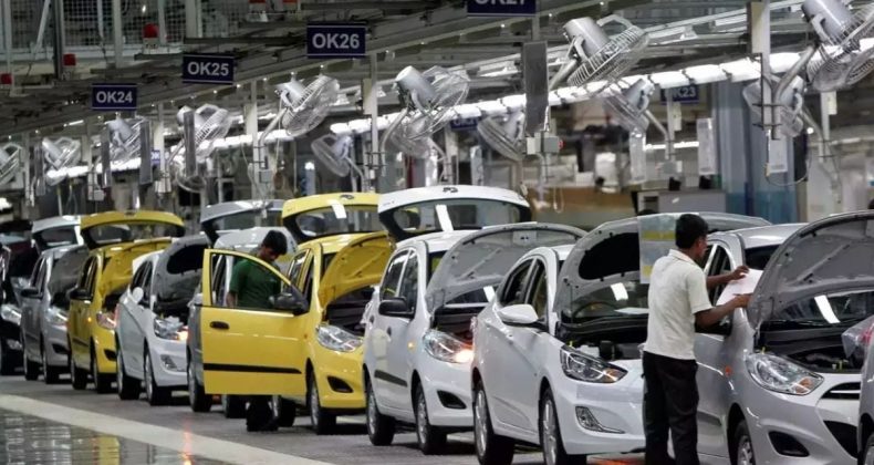 Trump’tan Yeni Adım: Otomotiv Üreticileri Ödedikleri Vergileri Geri Alabilecek