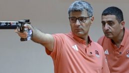 Yusuf Dikeç Bırakacağını Açıkladı