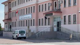 10 Yaşındaki Sınıf Arkadaşının Boğazını Sıktı: Yoğun Bakımda
