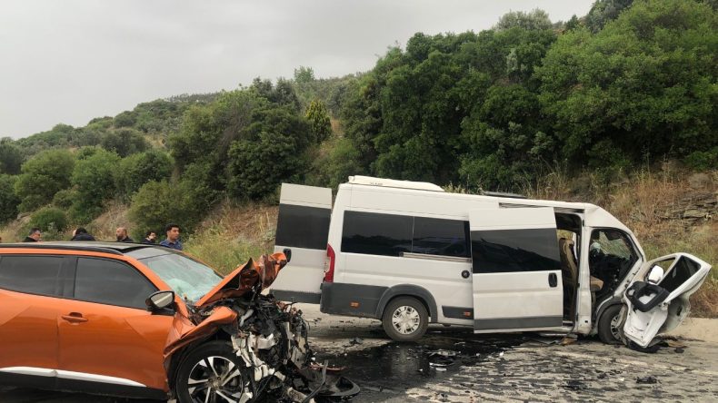 12 Kişinin Yaralandığı Kazadan Sonra Kavga Çıktı