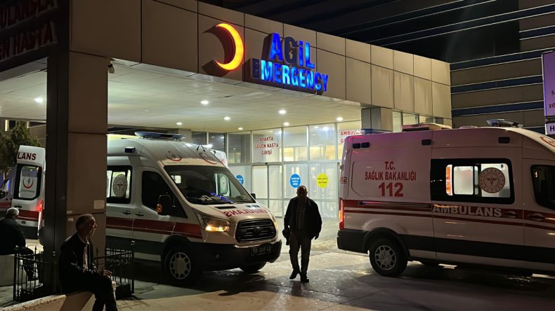 126 İşçi Fabrika Yemeğinden Zehirlendi