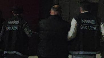 18 Yıl 9 Ay Hapisle Aranan Şahıs, Peruk ve Sahte Pasaportla Yakalandı