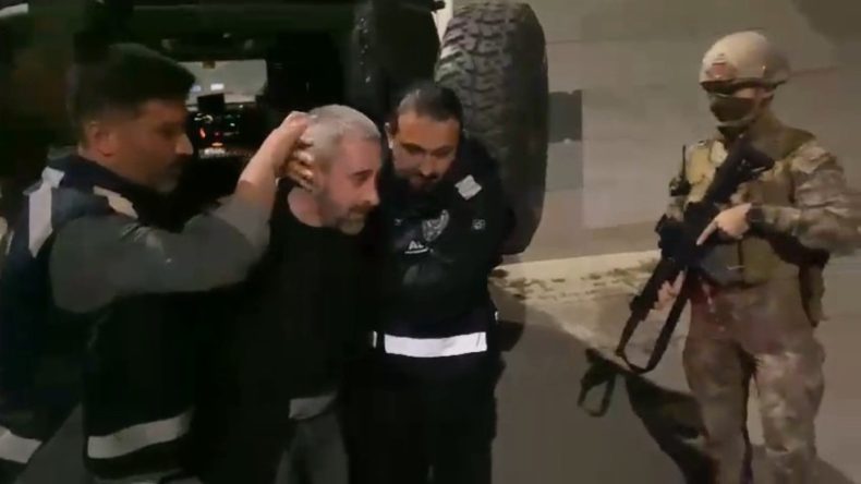 213 Saatlik Görüntü İncelemeleri Sonucu Yakalandı