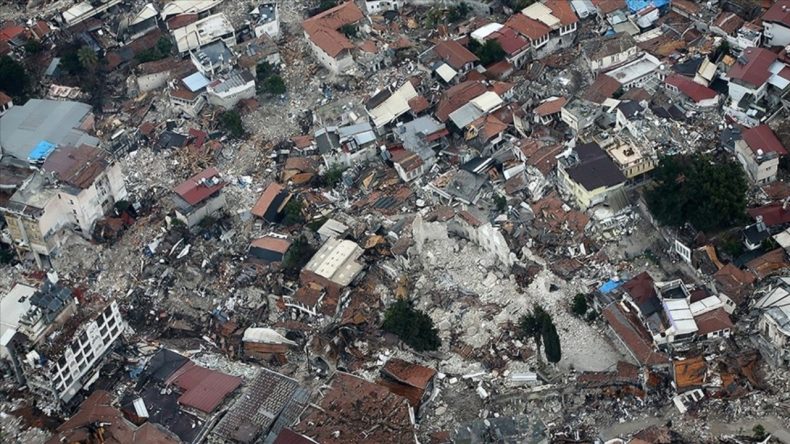 47 kişiye mezar olan apartmanın davasında suçu zemine attılar