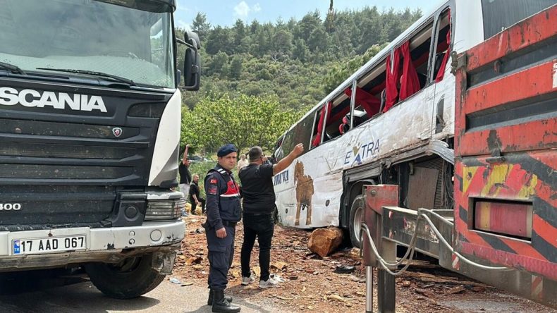 8 Kişinin Hayatını Kaybettiği Trafik Kazasının Raporu Açıklandı