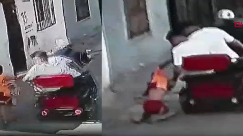 8 Yaşındaki Çocuğu Formasından Tutup Sürüklediler