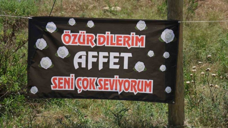Adana’da Gizemli ‘Özür Dilerim’ Pankartı: Eşini Üzdüğü Kesin