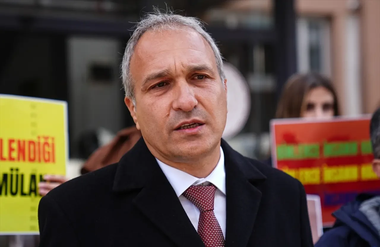 Suat Özçağdaş