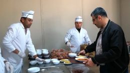 AK Partili Belediyeden Millet Lokantası Açılışı
