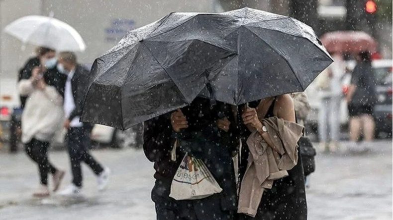AKOM İstanbul için tarih verip uyardı: Havada işler sarpa sarıyor