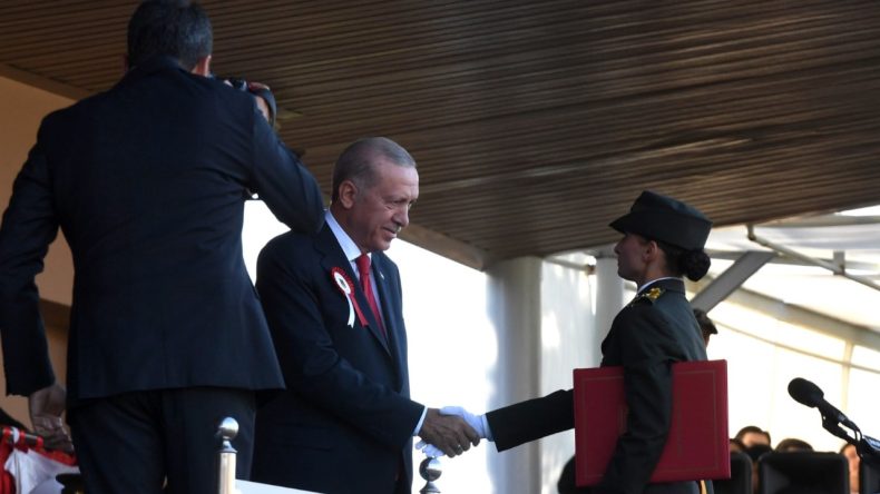AKP’nin TSK Maddelerinde Çekilme Kararı