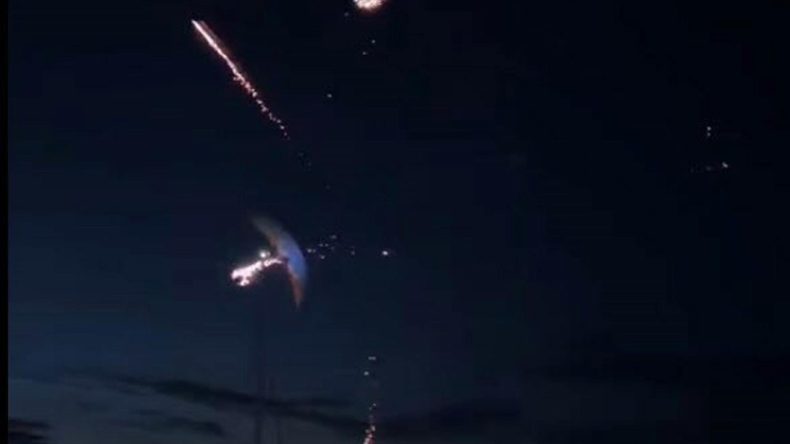 Akrobatik manevralar yapıyordu: Emekli astsubay paramotorla tekneye çarptı