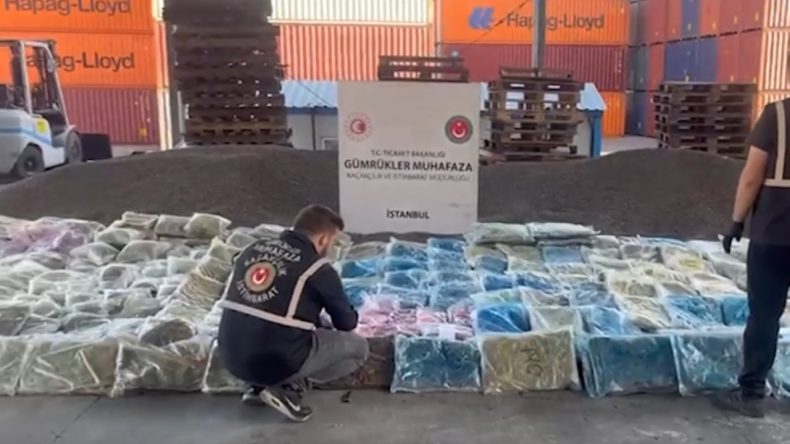 Ambarlı Limanı’nda 279 Kilogram Esrar Ele Geçirildi