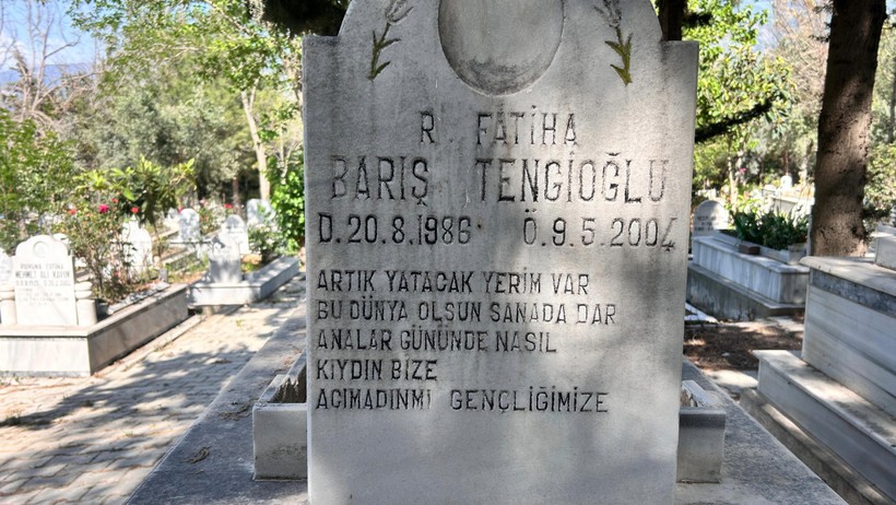 Mezar taşı